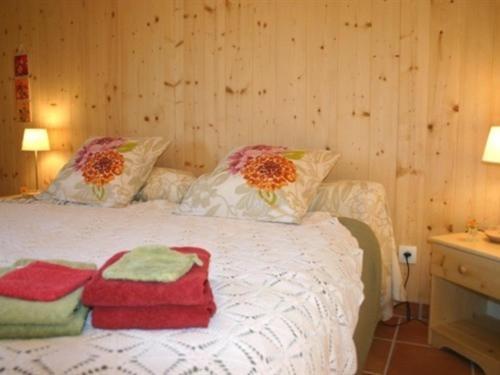 La Ferme Du Chapi Hotel Saint-Laurent-d'Oingt Room photo