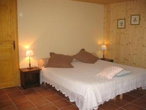 La Ferme Du Chapi Hotel Saint-Laurent-d'Oingt Room photo